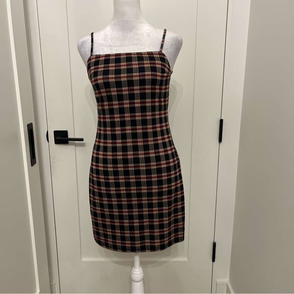 En Creme Black and Red Plaid Mini Dress